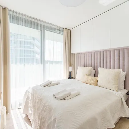 Sea View & Spa 647c By Renters Apartment *
