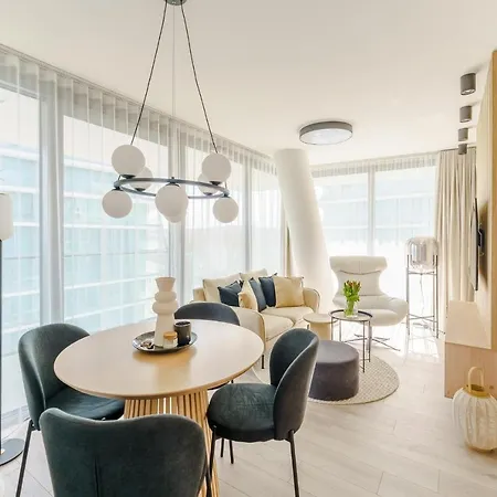 Sea View & Spa 647c By Renters Apartment