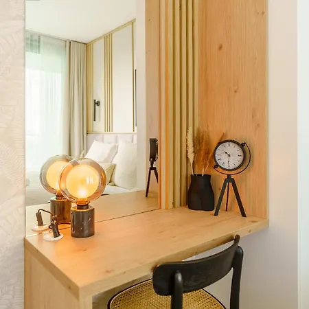 Sea View & Spa 647c By Renters Apartment